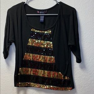 📍Black & Gold Sequins Top